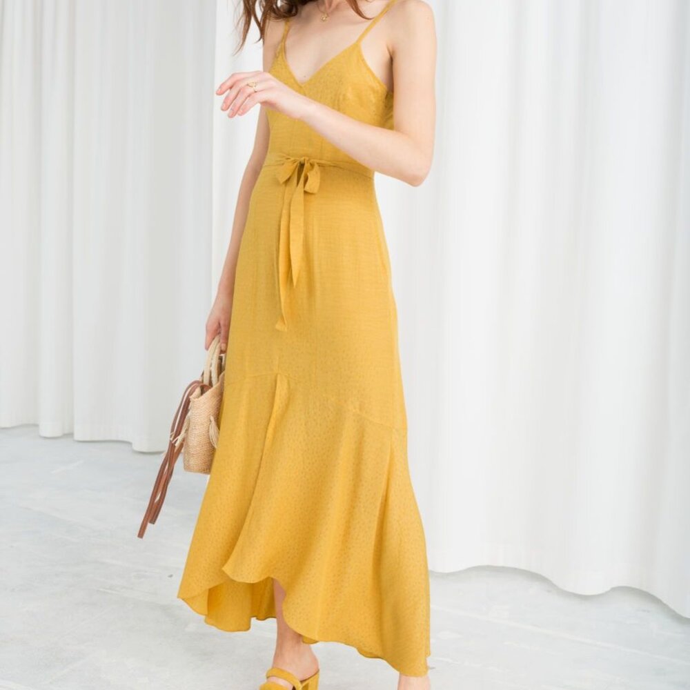 & Other Stories belted midi dress in yellow. Size 6. Like new. Only worn once.